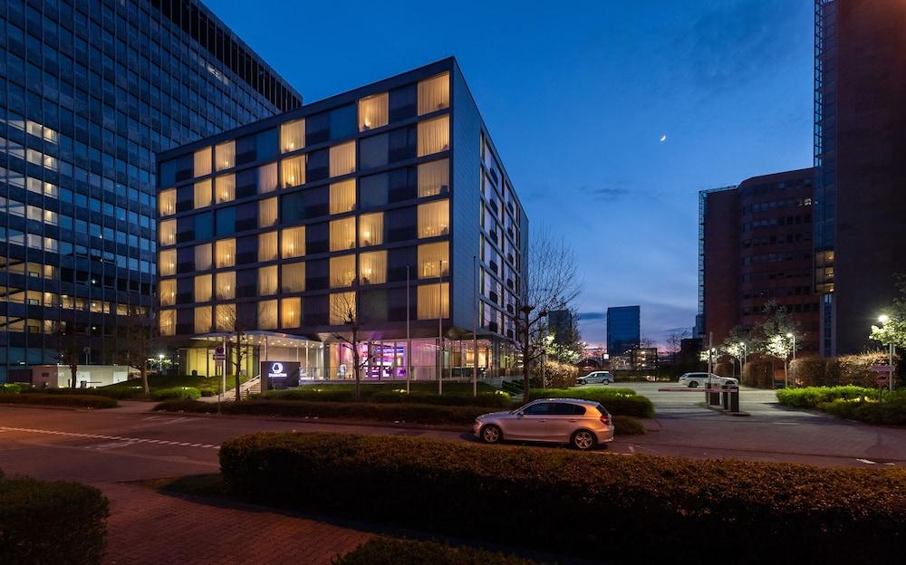 Hotel Doubletree By Hilton Frankfurt Niederrad Frankfurt nad Menem Zewnętrze zdjęcie