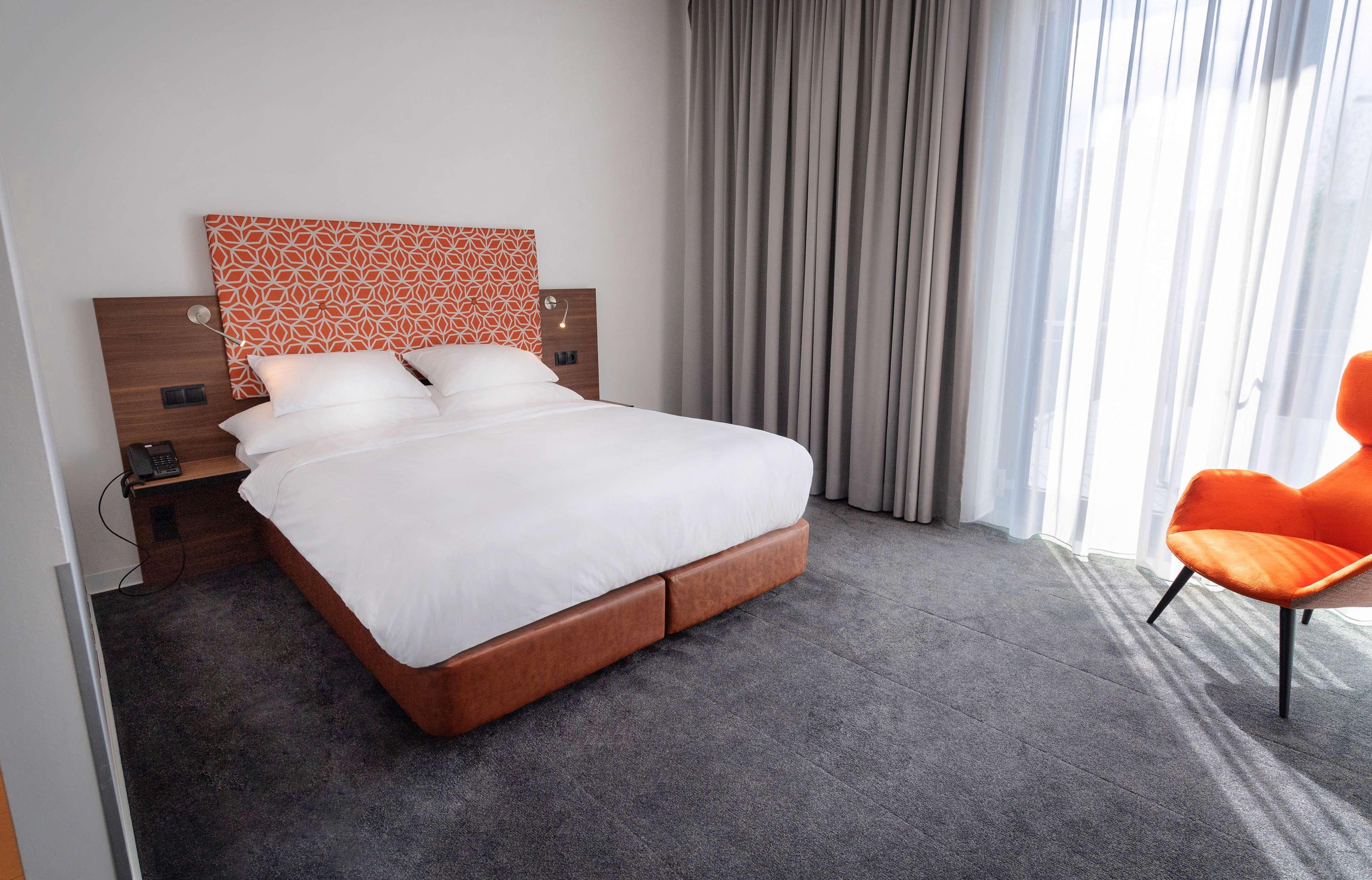 Hotel Doubletree By Hilton Frankfurt Niederrad Frankfurt nad Menem Zewnętrze zdjęcie