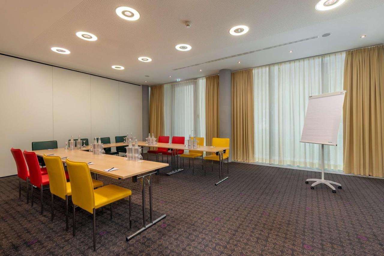 Hotel Doubletree By Hilton Frankfurt Niederrad Frankfurt nad Menem Zewnętrze zdjęcie
