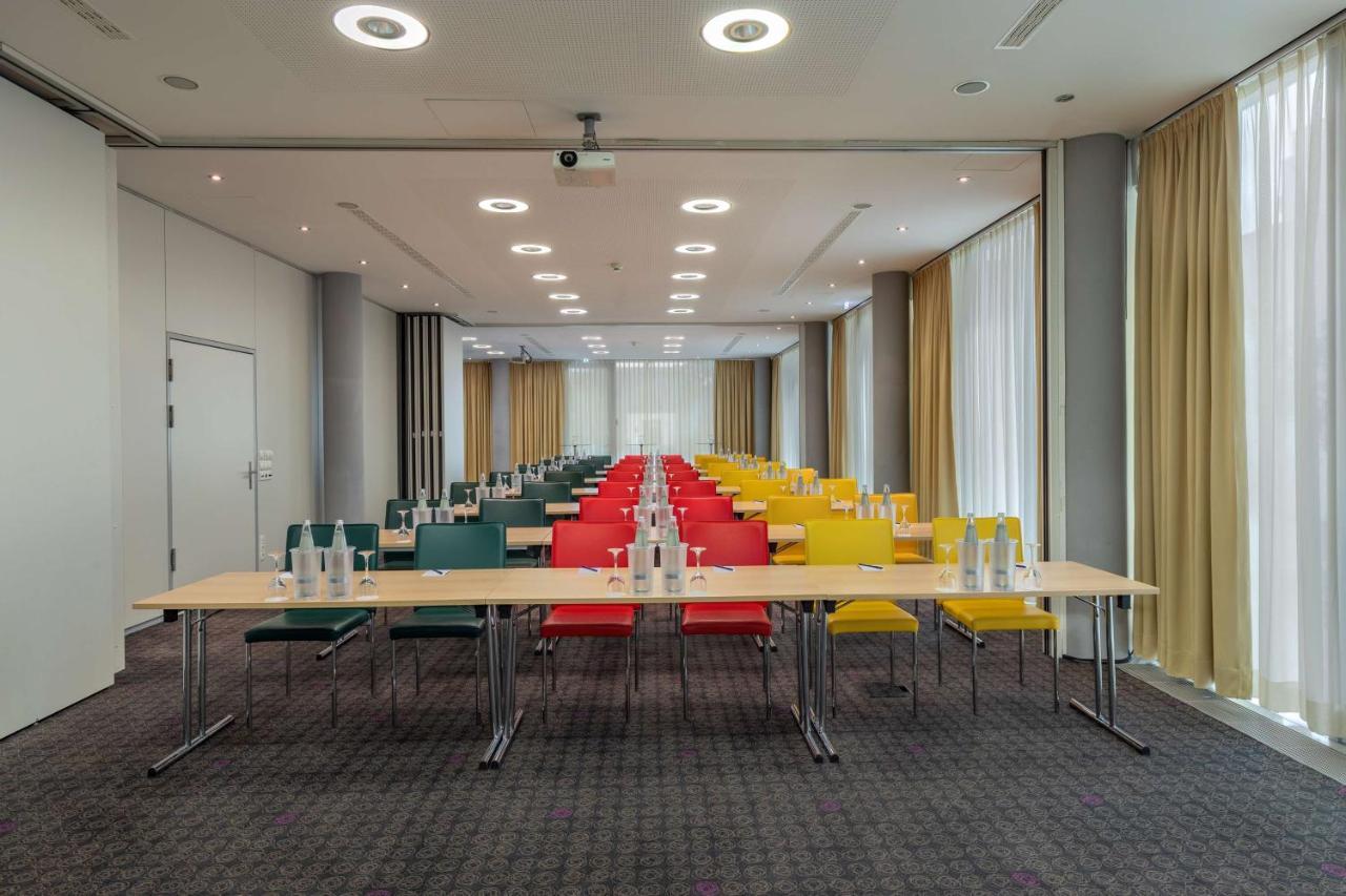 Hotel Doubletree By Hilton Frankfurt Niederrad Frankfurt nad Menem Zewnętrze zdjęcie