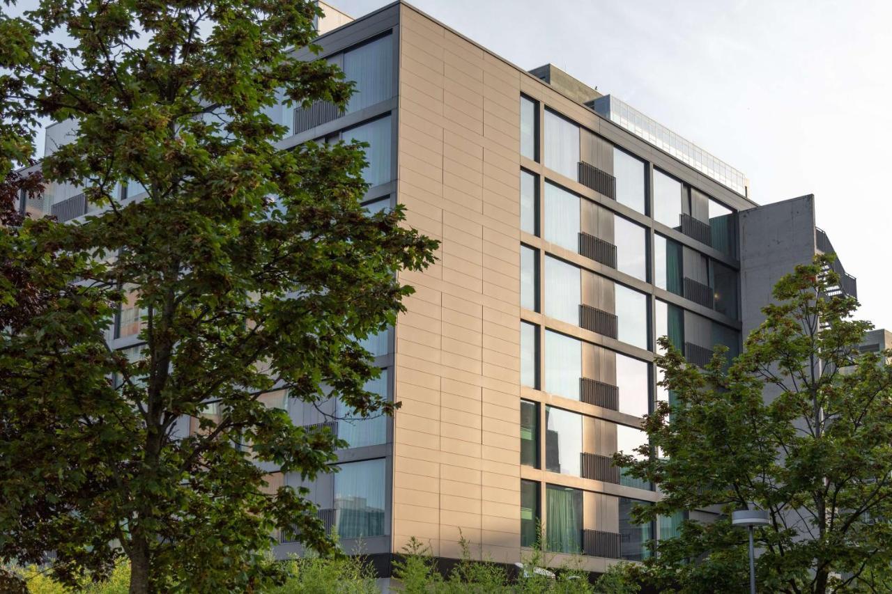 Hotel Doubletree By Hilton Frankfurt Niederrad Frankfurt nad Menem Zewnętrze zdjęcie