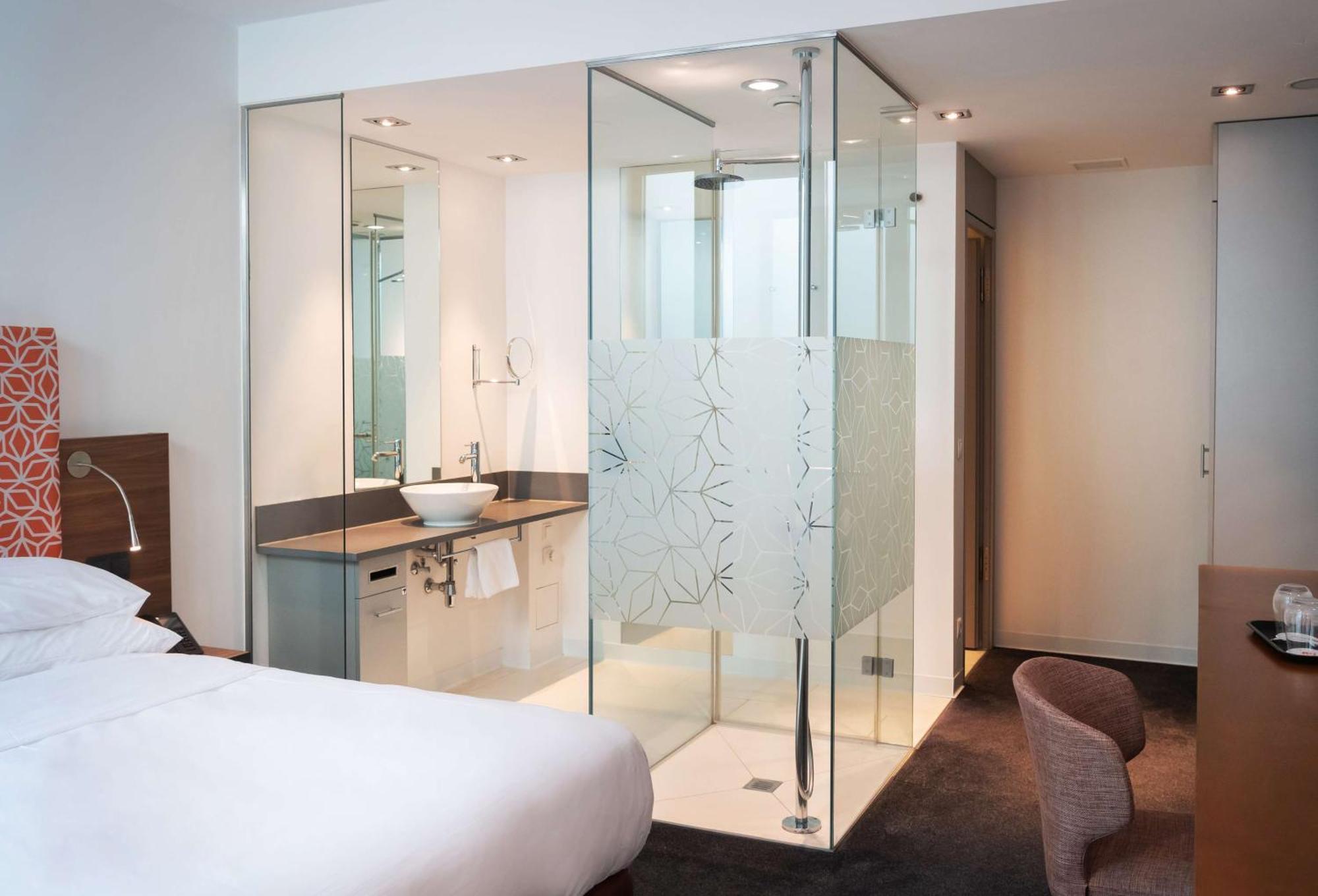 Hotel Doubletree By Hilton Frankfurt Niederrad Frankfurt nad Menem Zewnętrze zdjęcie