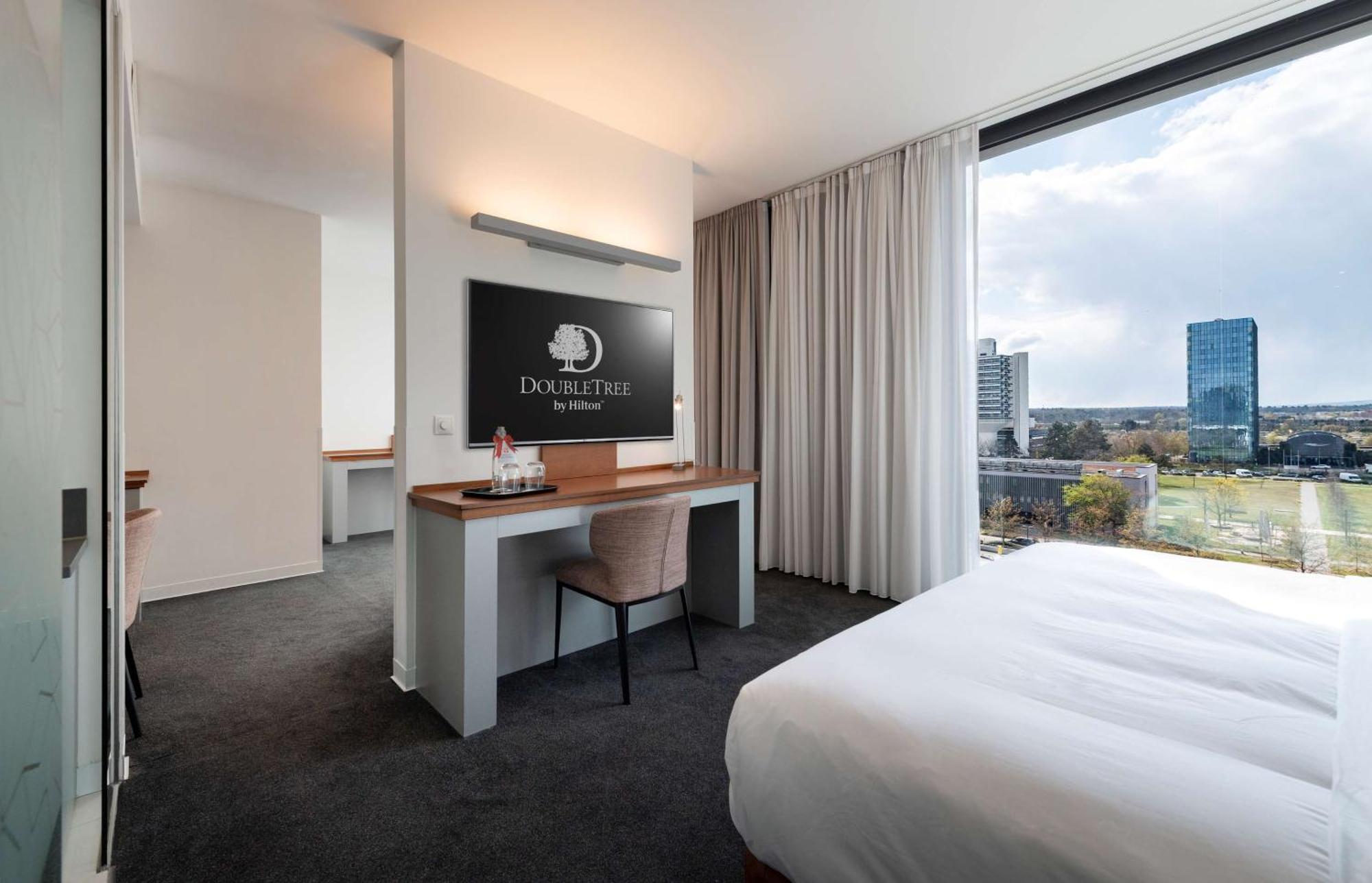 Hotel Doubletree By Hilton Frankfurt Niederrad Frankfurt nad Menem Zewnętrze zdjęcie