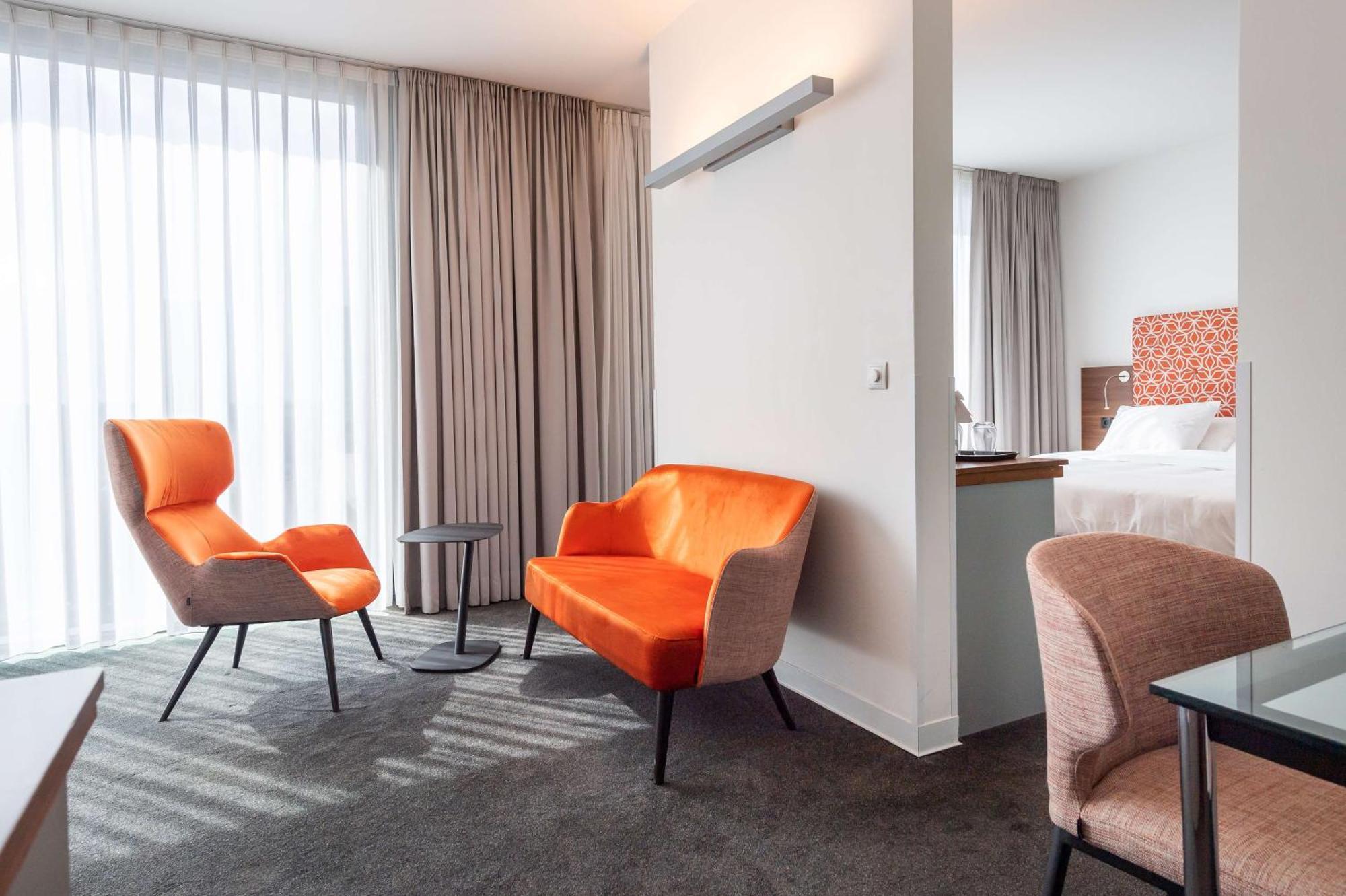 Hotel Doubletree By Hilton Frankfurt Niederrad Frankfurt nad Menem Zewnętrze zdjęcie