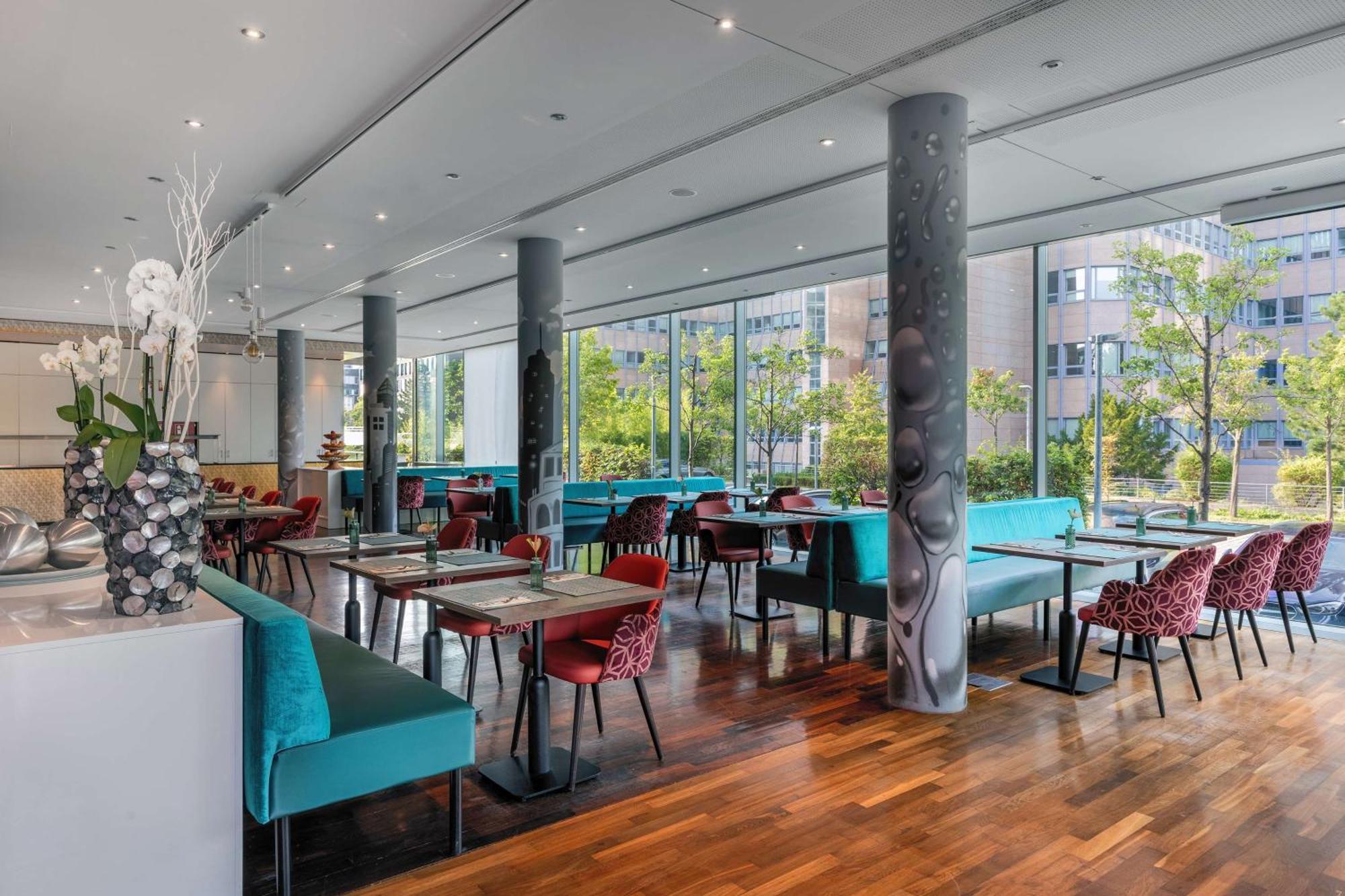 Hotel Doubletree By Hilton Frankfurt Niederrad Frankfurt nad Menem Zewnętrze zdjęcie