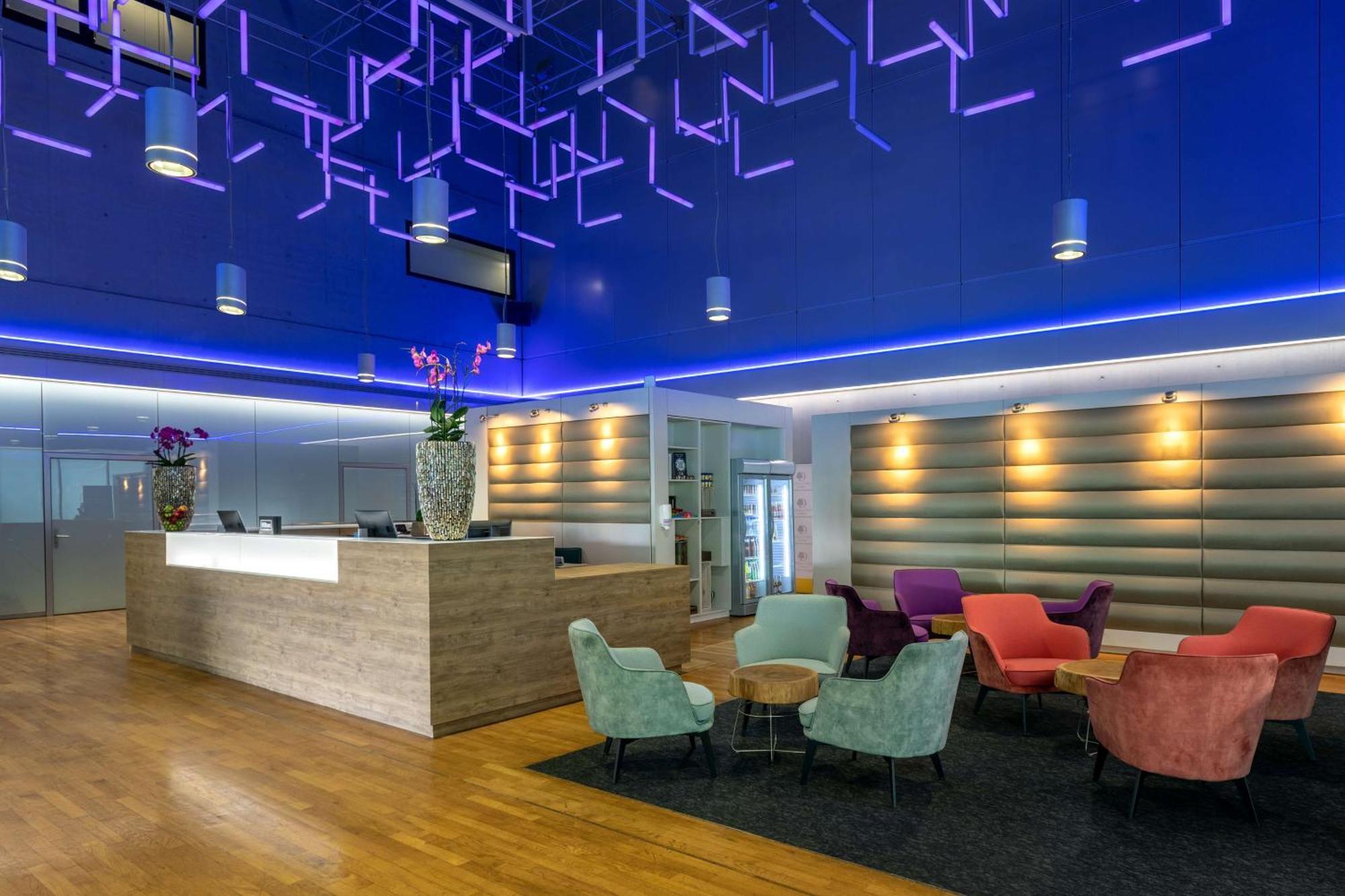 Hotel Doubletree By Hilton Frankfurt Niederrad Frankfurt nad Menem Zewnętrze zdjęcie
